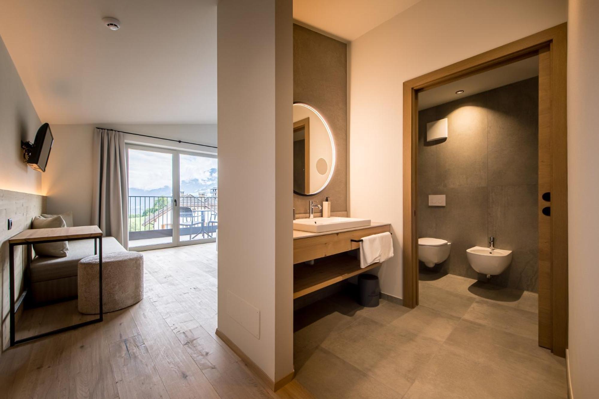Hotel Sonnenheim Chienes Extérieur photo