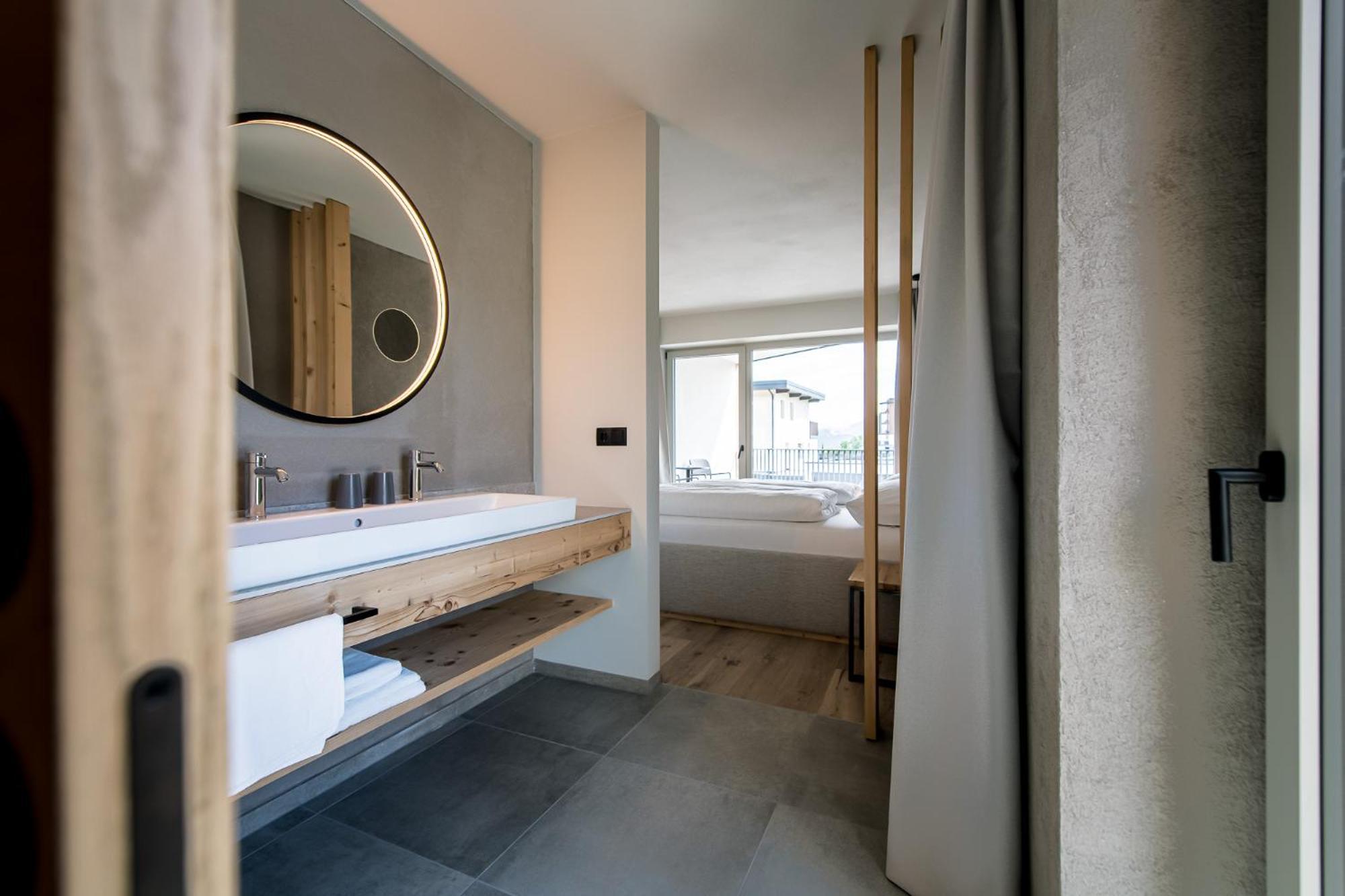 Hotel Sonnenheim Chienes Extérieur photo