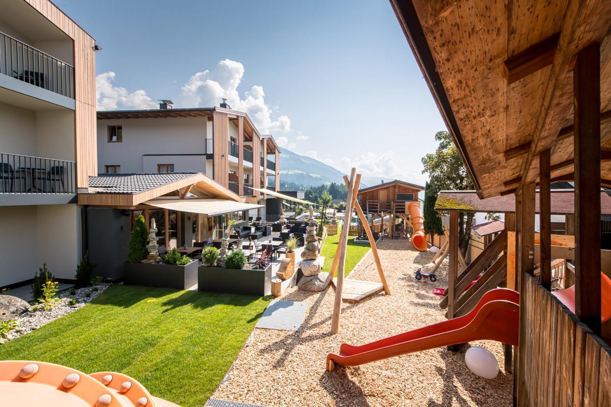 Hotel Sonnenheim Chienes Extérieur photo