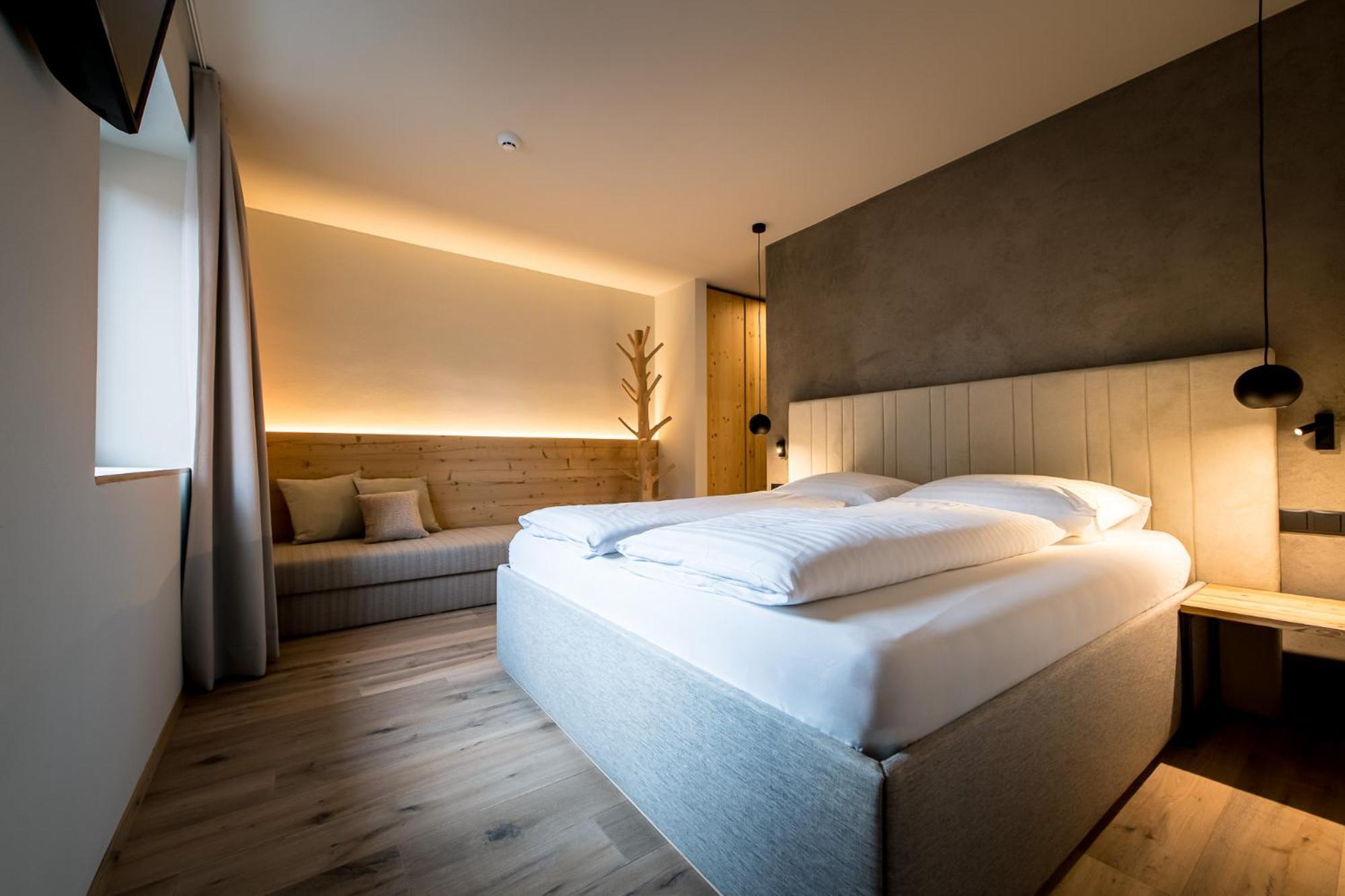 Hotel Sonnenheim Chienes Extérieur photo